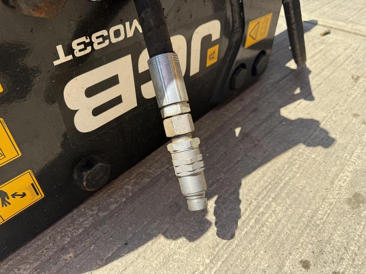 Used JCB HM033T 4,5 - 8,0t Hydraulic Breaker for 3CX