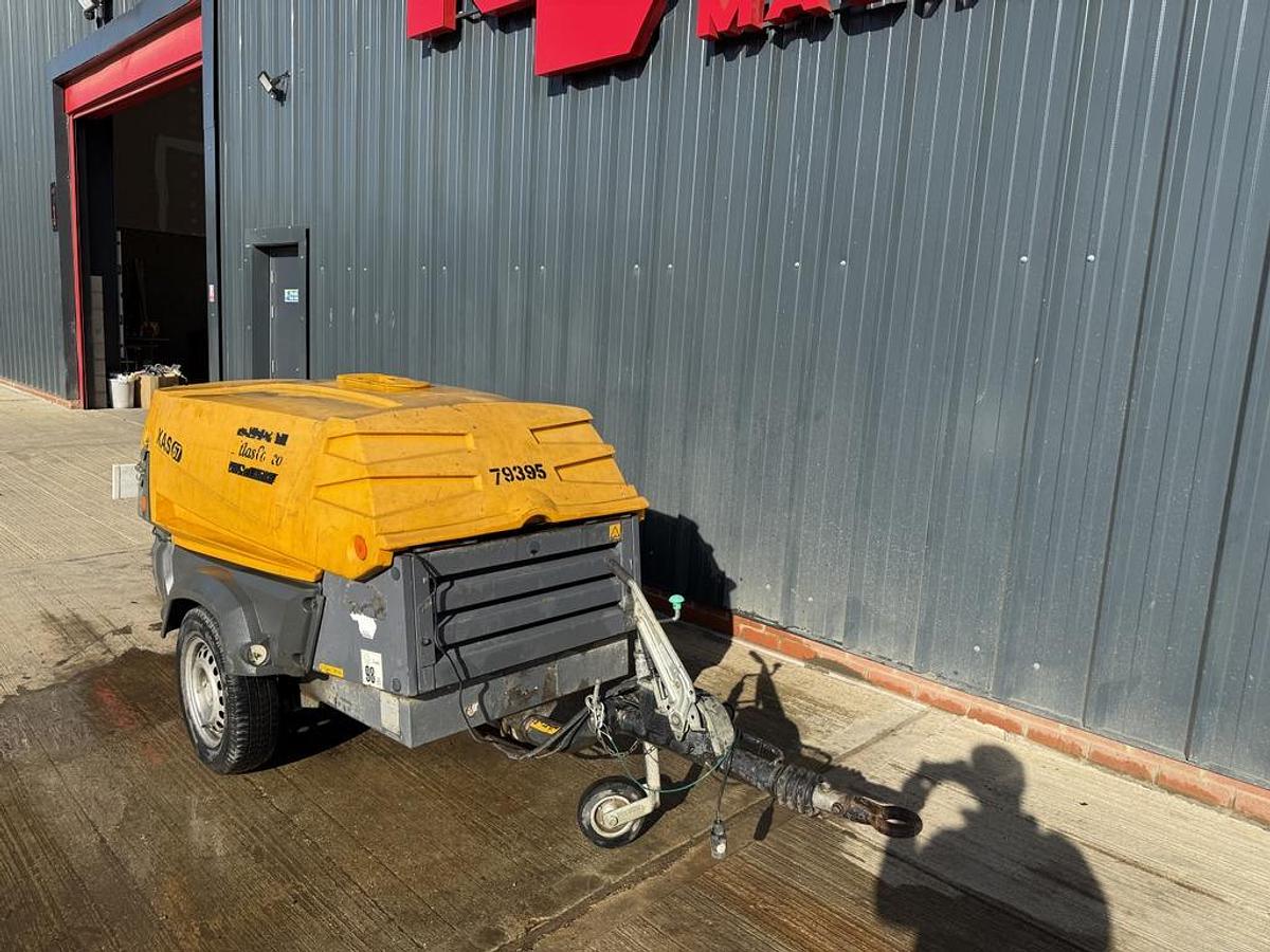 Used Atlas Copco XAS67 3.6 m3/min Compressor