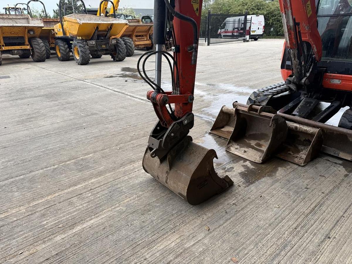 Used Kubota U27-4 2.7t Mini Excavator