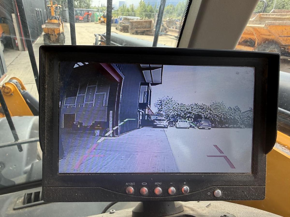 Used 2021 JCB 540-140