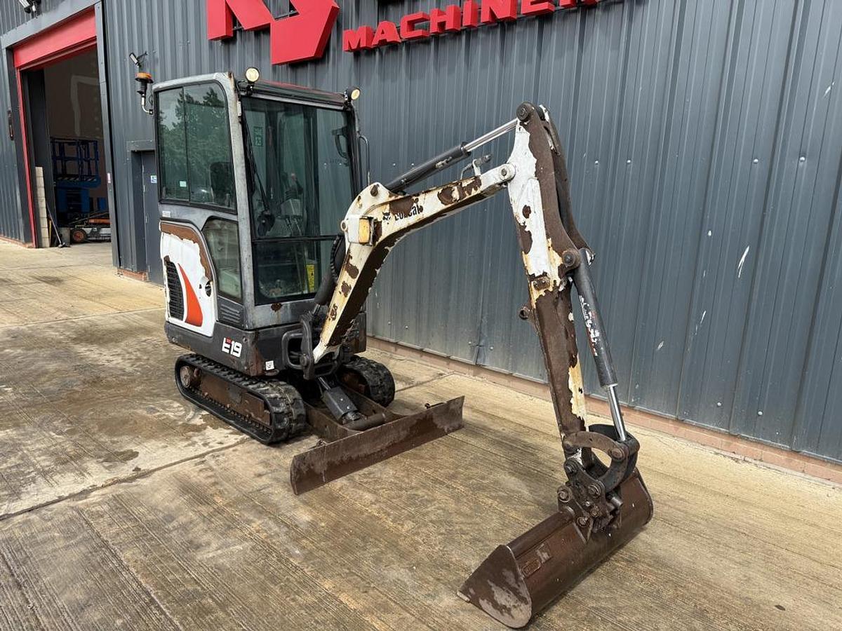 Used Bobcat E19 2t Mini Excavator