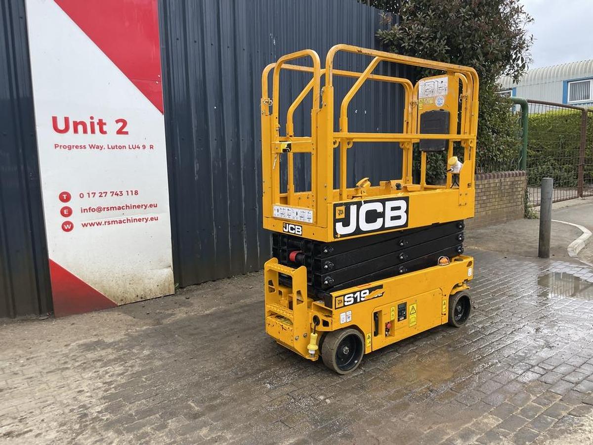Used JCB S1930E 8m Electric Scissor Lift