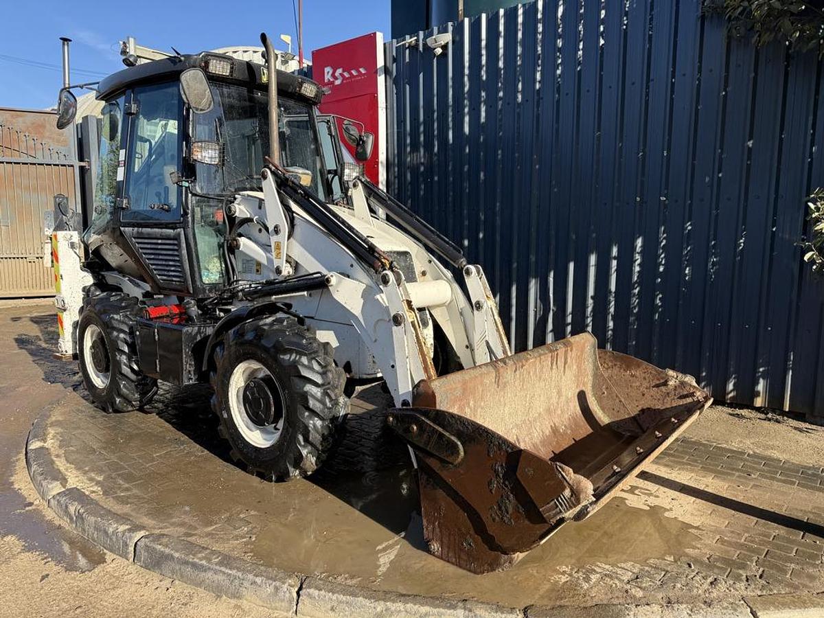 Used JCB 2CX Streetmaster Backhoe Loader