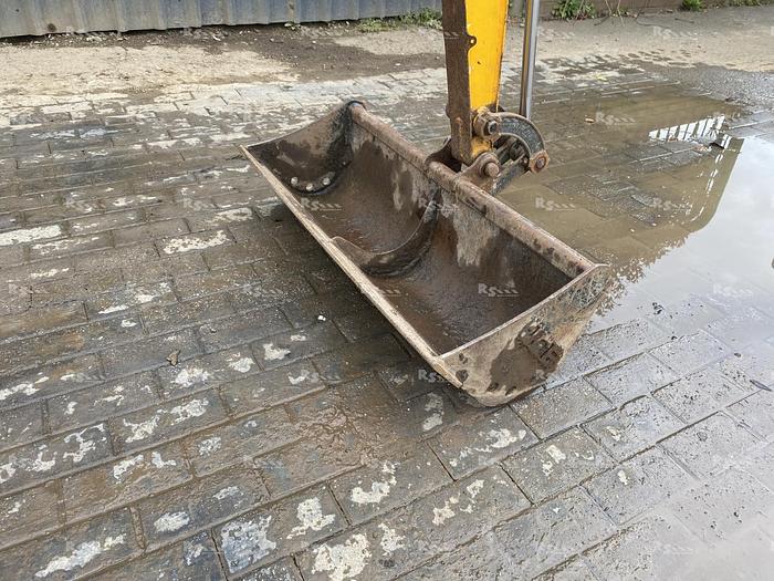Used JCB 15C-1