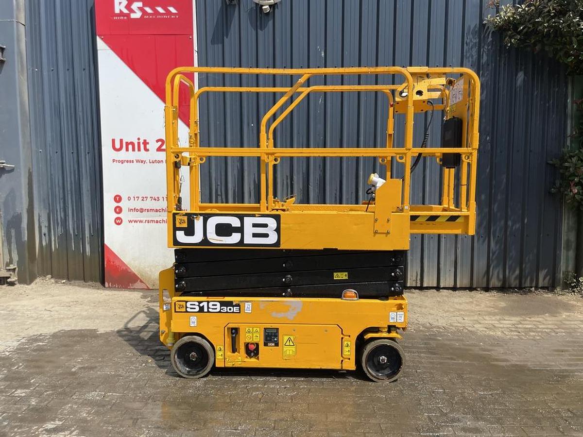 Used JCB S1930E 8m Electric Scissor Lift