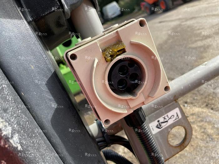 Used NIFTY HR21 AWD HYBRID