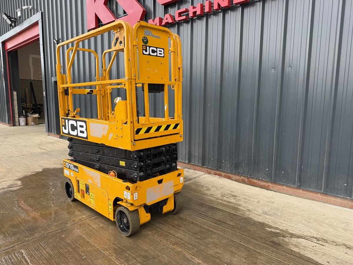 Used JCB S1930E 8m Electric Scissor Lift