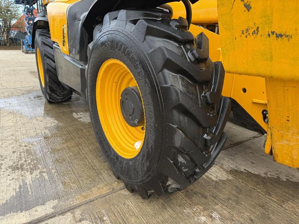 Used JCB 533-105 10.5m Telehandler