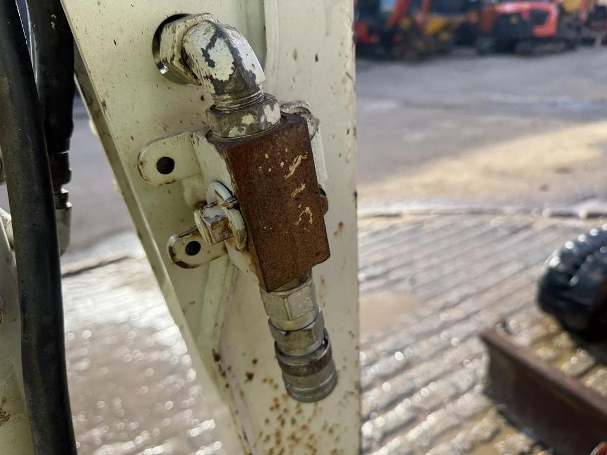 Used Takeuchi TB216 1.8t Mini Excavator