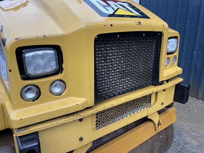 Used Caterpillar CB2.7 2.5t Roller