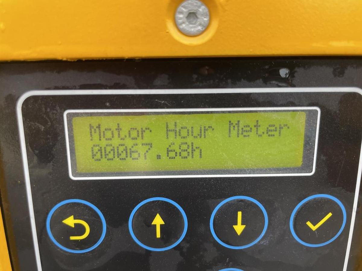 Used JCB S1930E 8m Electric Scissor Lift