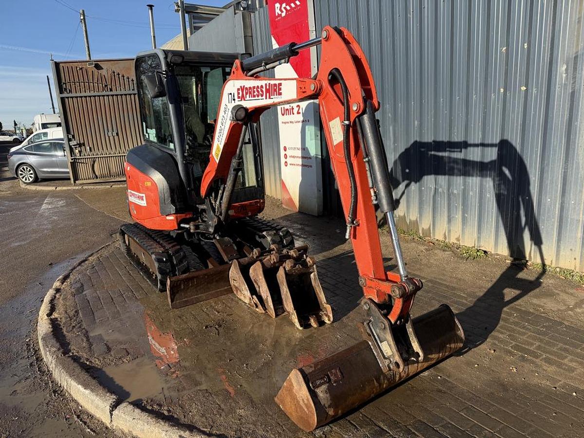 Used Kubota U27-4 2.7t Mini Excavator