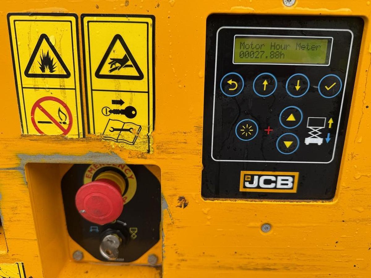 Used JCB S1530E 6m Electric Scissor Lift