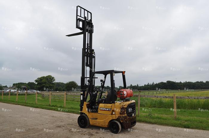 Used CATERPILLAR GP18K