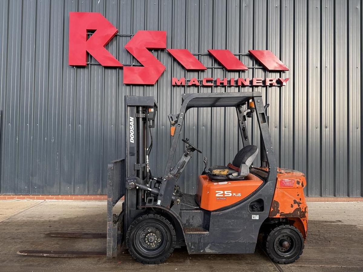 Used Doosan D25 GP 2.5t Diesel Forklift