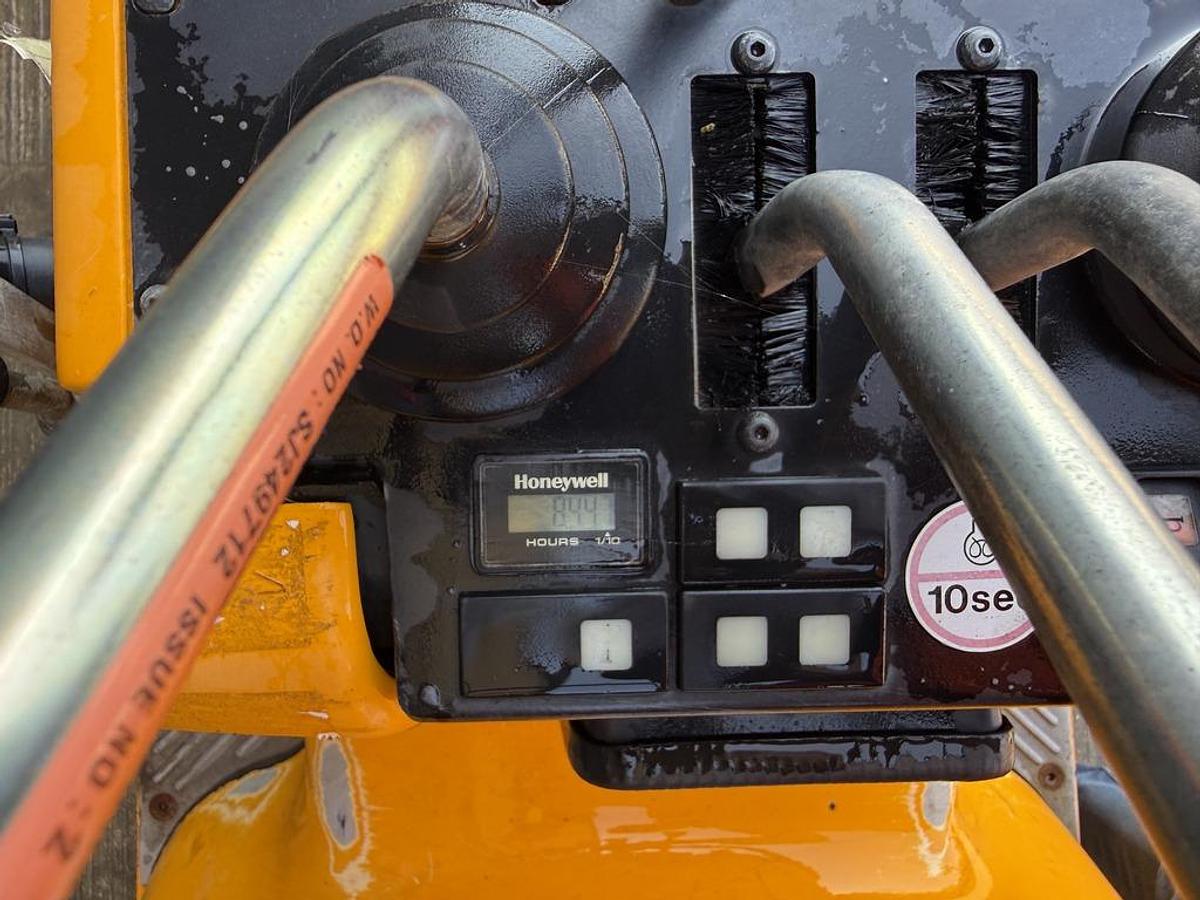 Used JCB 8008 CTS 1t Micro Excavator