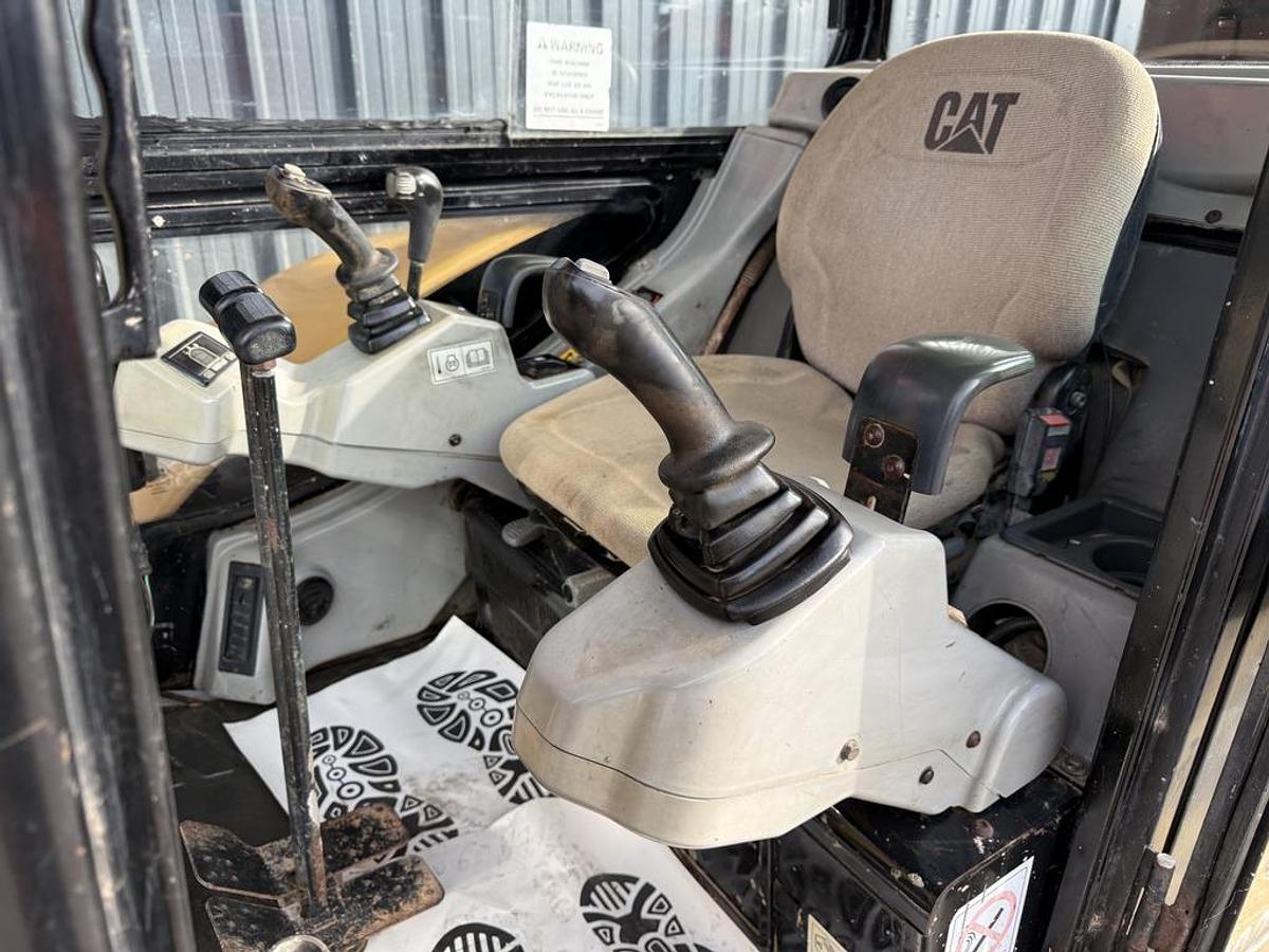 Used Caterpillar 302.5C 2.8t Mini Excavator