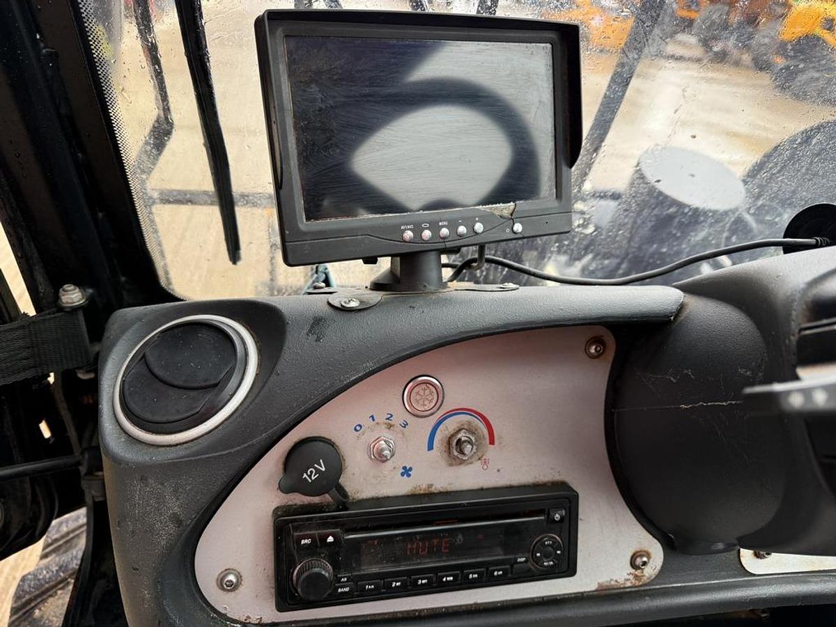 Used JCB 520-40 2t 4m Telehandler