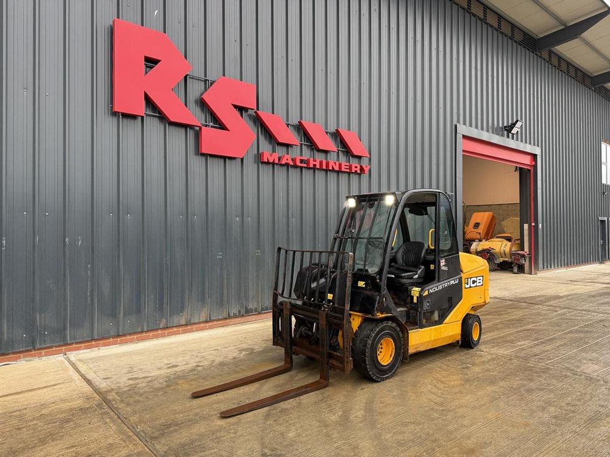 Used JCB Teletruk 30-19D 3t 4.4m Telehandler