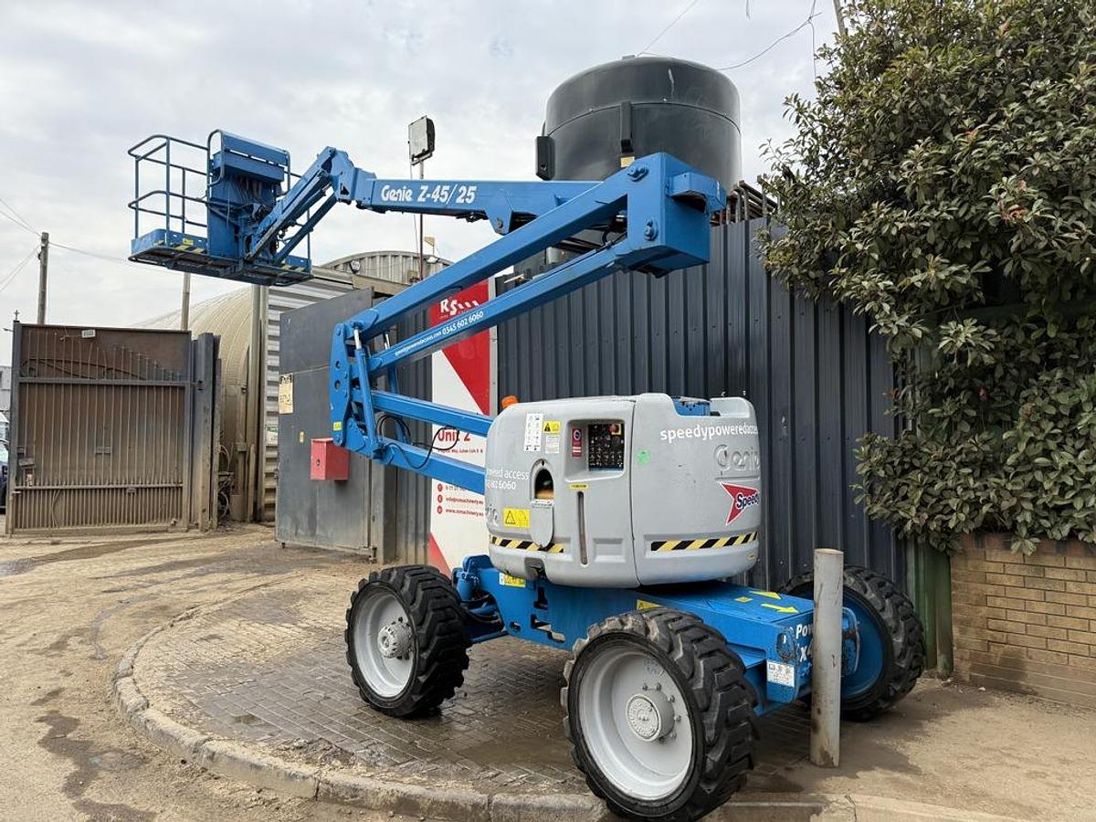 Used Genie Z-45/25 16m Cherry Picker
