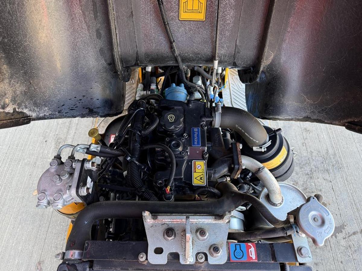 Used JCB 8008 CTS 1t Micro Excavator