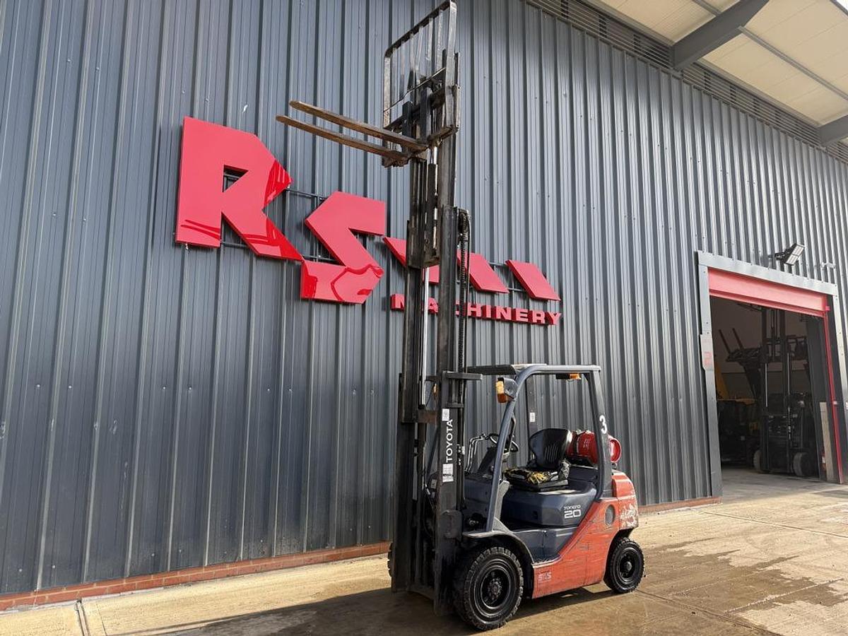 Used Toyota Tonero 2t LPG Forklift