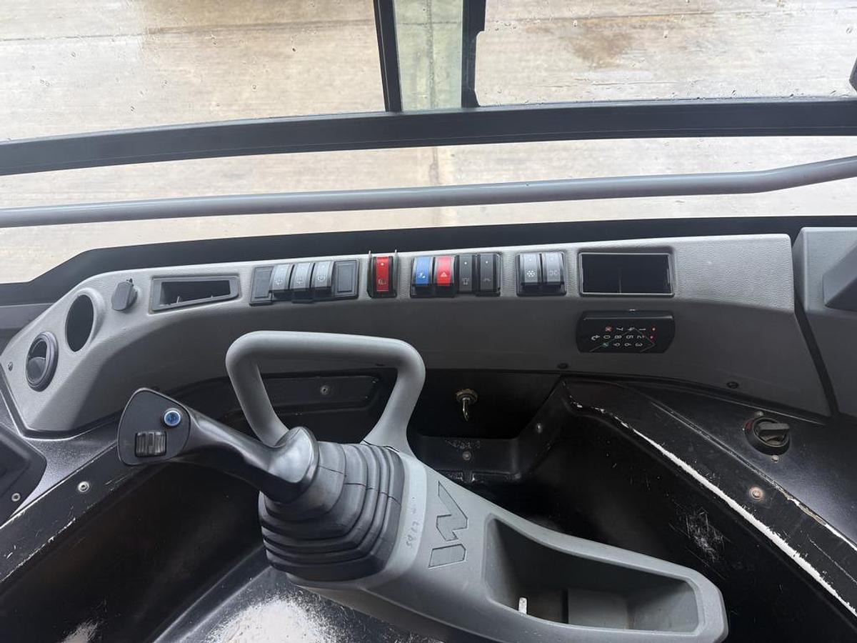 Used Wacker Neuson DV60 6t Dual View Swivel Dumper