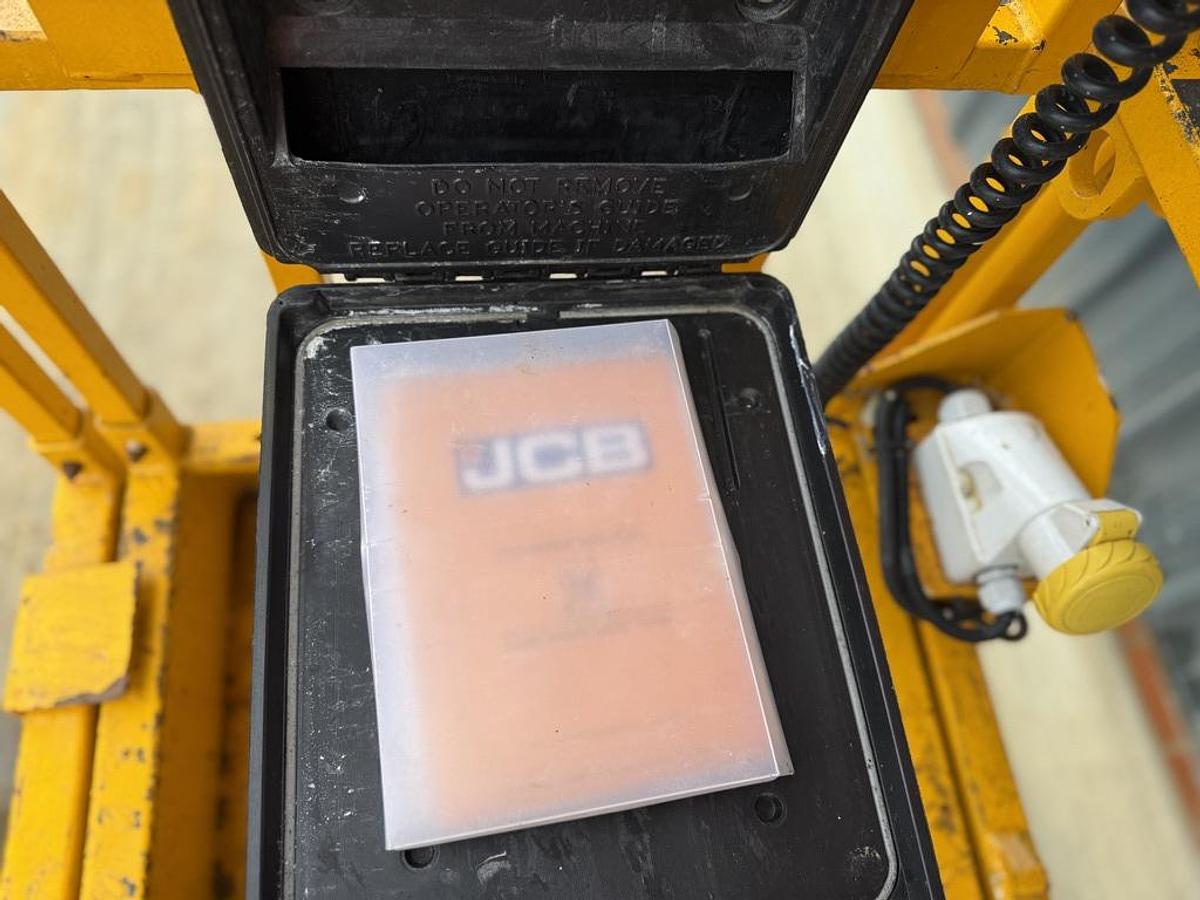 Used JCB S1930E 8m Electric Scissor Lift