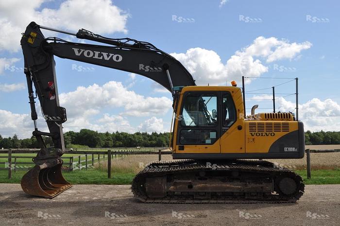 Used VOLVO EC180B LC