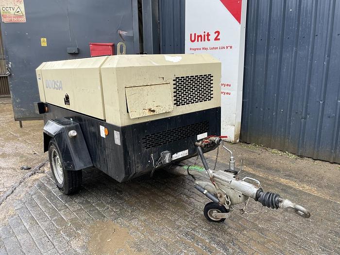 Used DOOSAN 7/72 6.8 m3/min Compressor