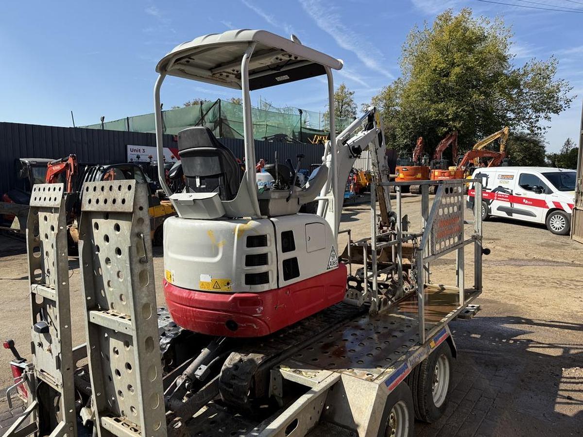 Used Takeuchi TB215R 1.6t Mini Excavator + Trailer