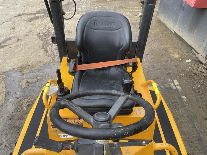 Used THWAITES 3 TONNE