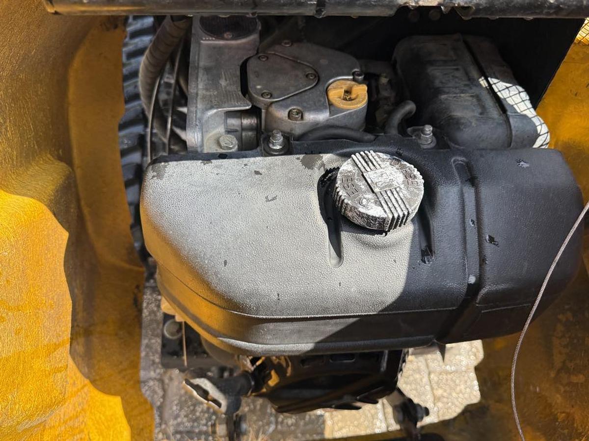 Used JCB Dumpster HTD5 Mini Dumper