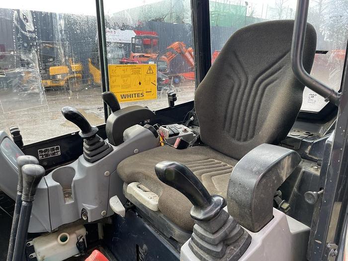 Used Kubota U27-4 2.7t Mini Excavator