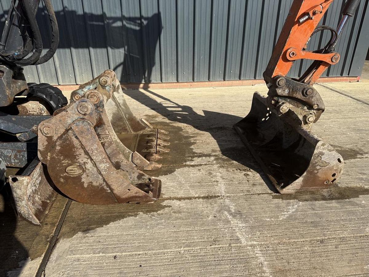 Used Hitachi ZX85 USB-6 8t Mini Excavator
