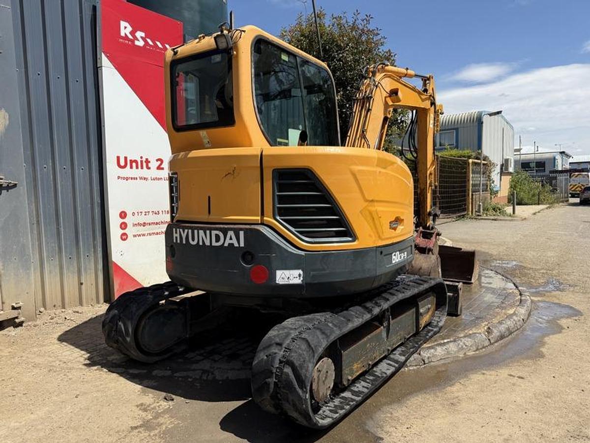 Used HYUNDAI ROBEX 60CR-9