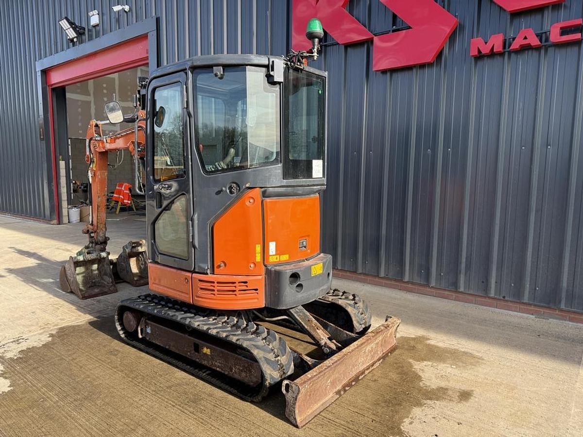 Used Hitachi ZX26 U-6 2.7t Mini Excavator