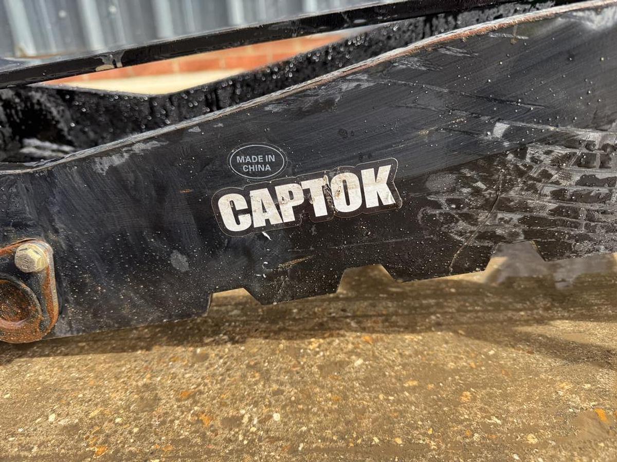 Used Captok Hydraulic Thumb
