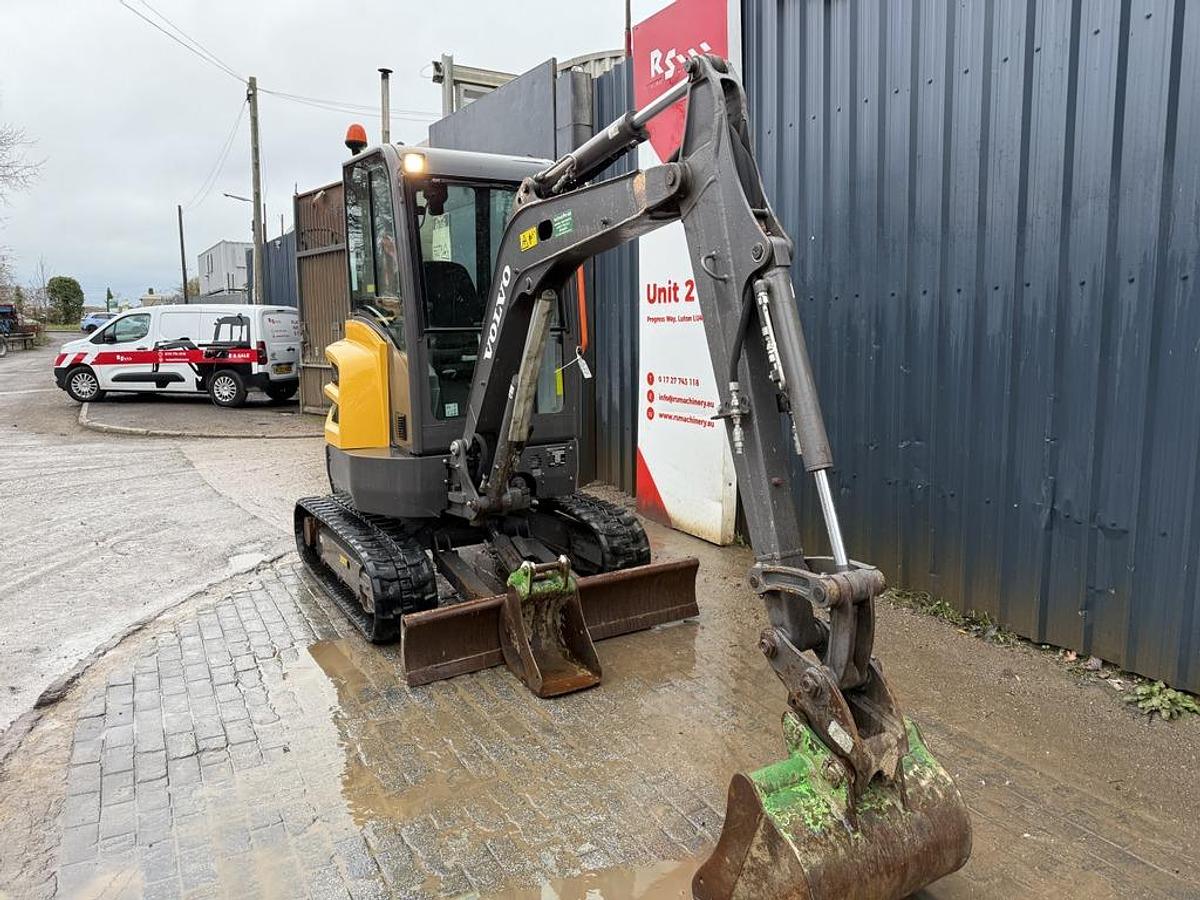 Used Volvo ECR25D 2.5t Mini Excavator