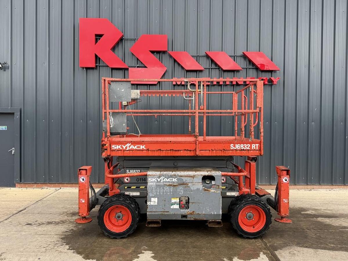 Used Skyjack SJ 6832 RT 12m Rough Terrain Scissor Lift