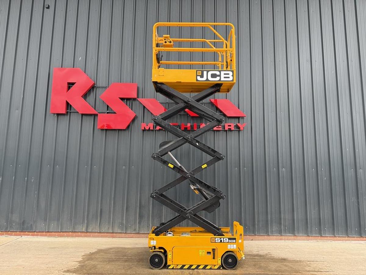 Used JCB S1930E 8m Electric Scissor Lift