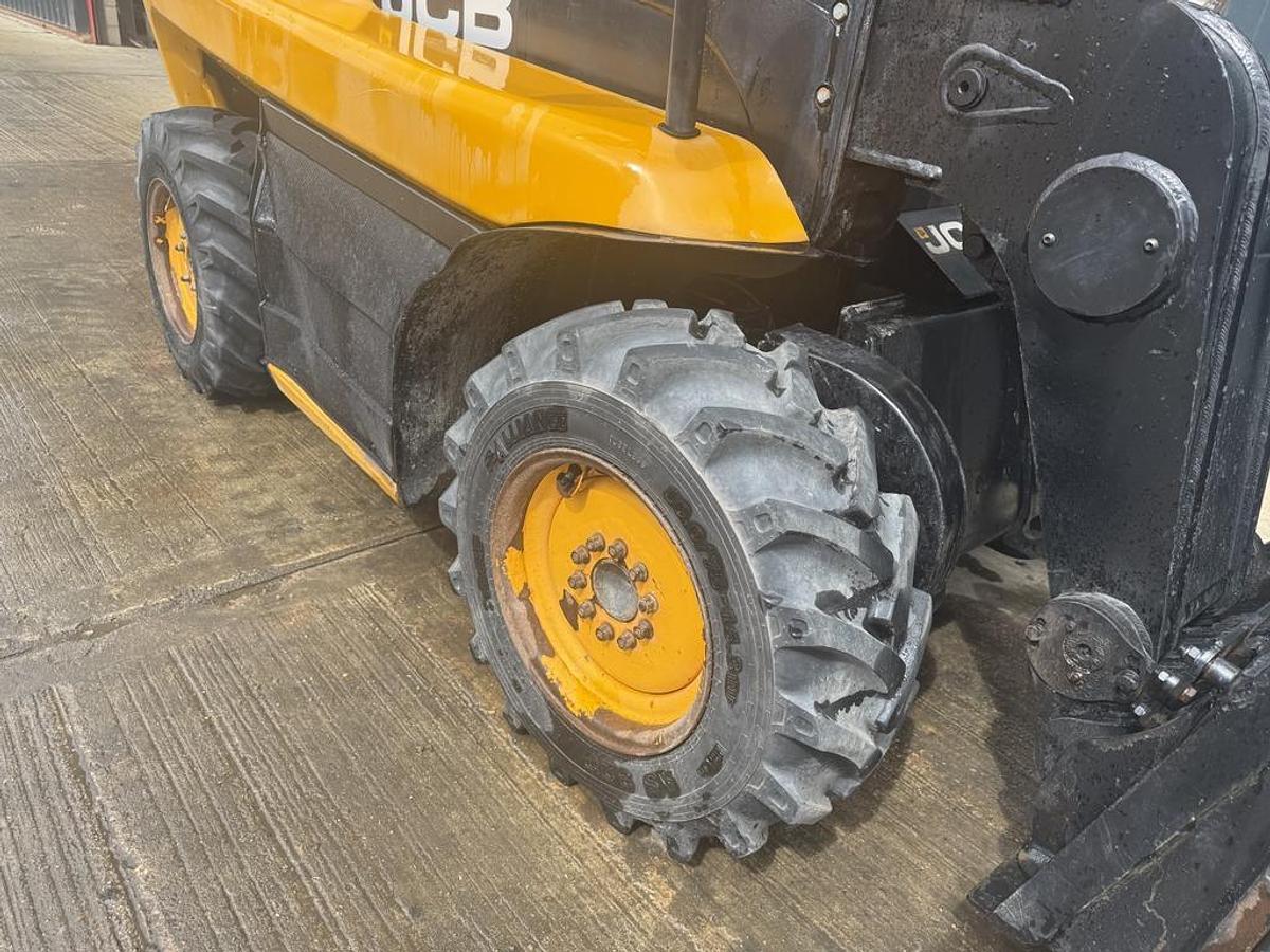 Used JCB 515-40 4m Telehandler