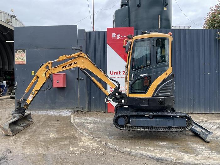 Used HYUNDAI ROBEX 27Z-9