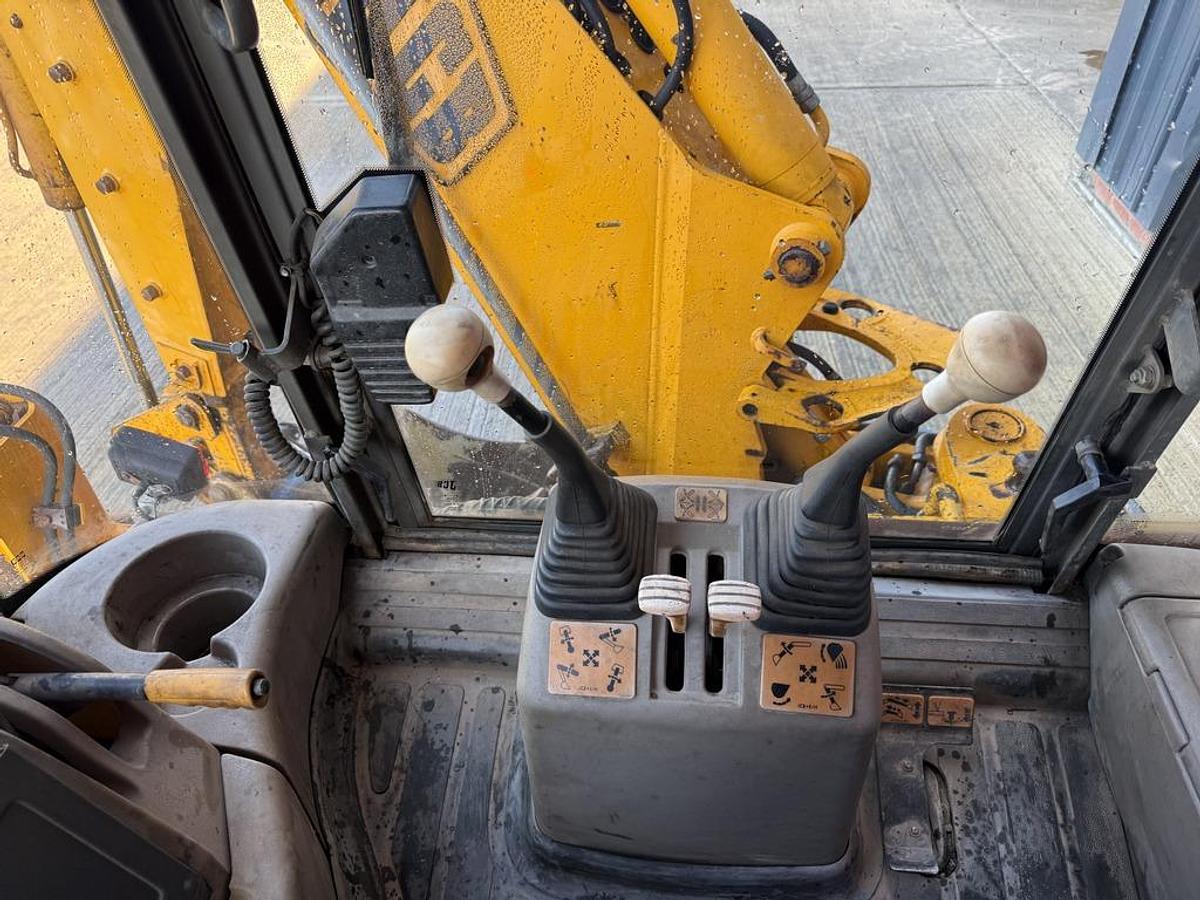 Used JCB 3CX Sitemaster Backhoe Loader
