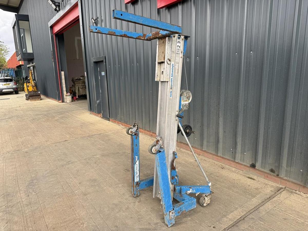 Used Genie SLA-10 Material Lift