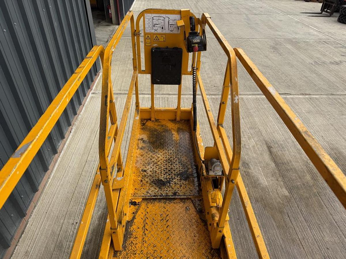 Used JCB S1530E 6m Electric Scissor Lift