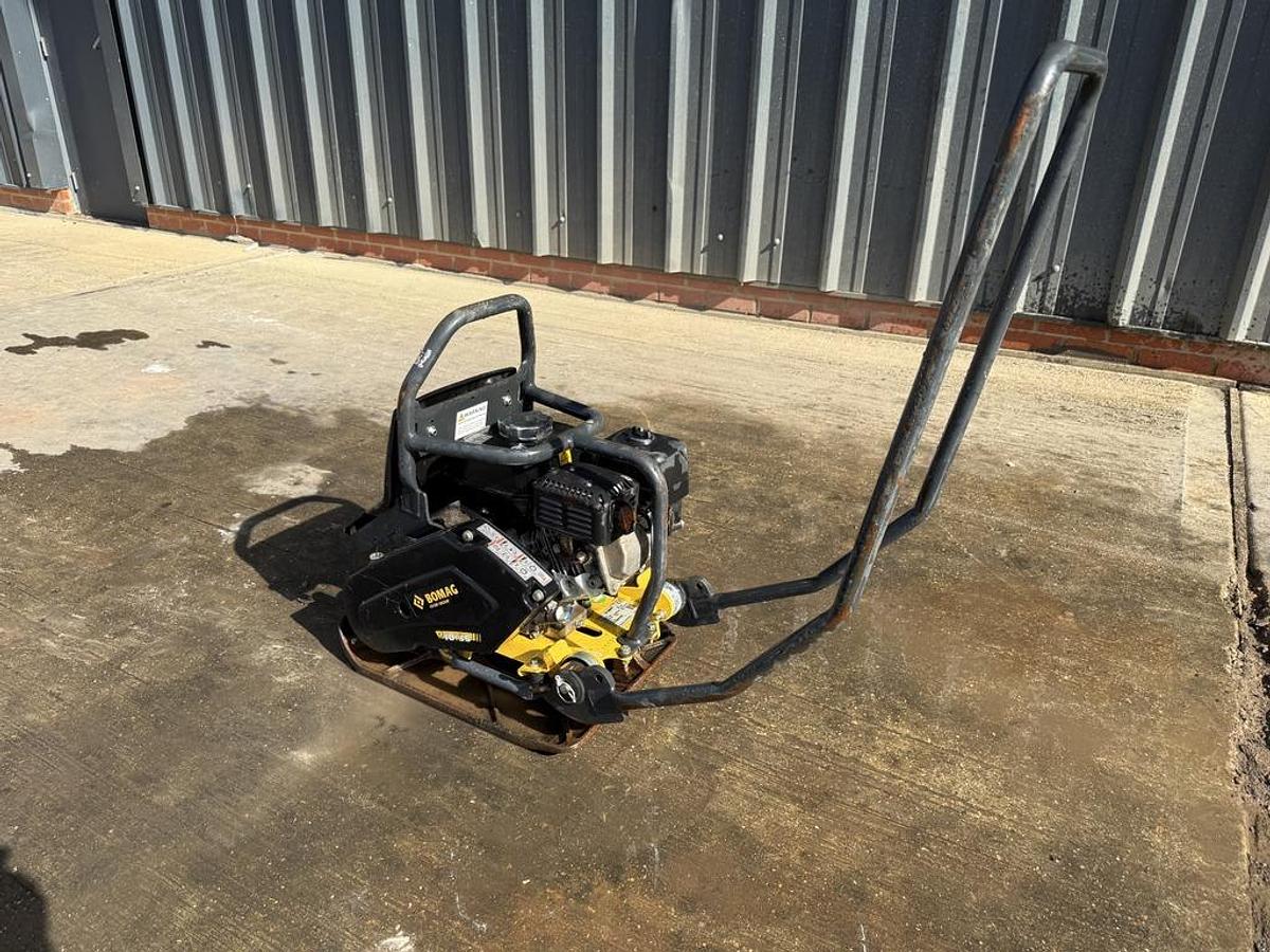 Used Bomag BP 10/35 65kg Plate Compactor