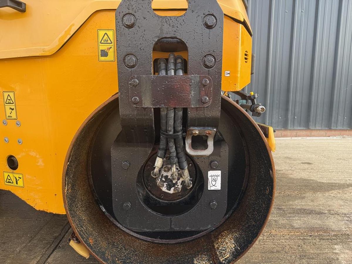 Used JCB CT260-120 2.5t Roller