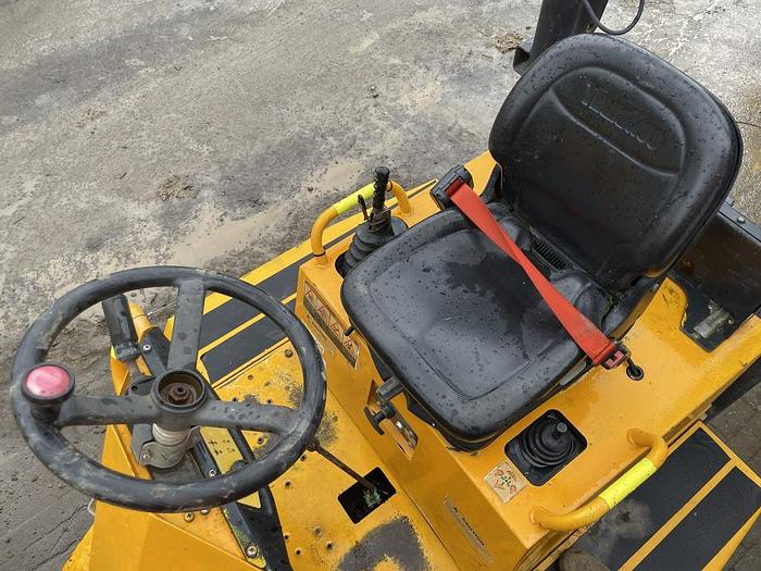 Used THWAITES 3 TONNE