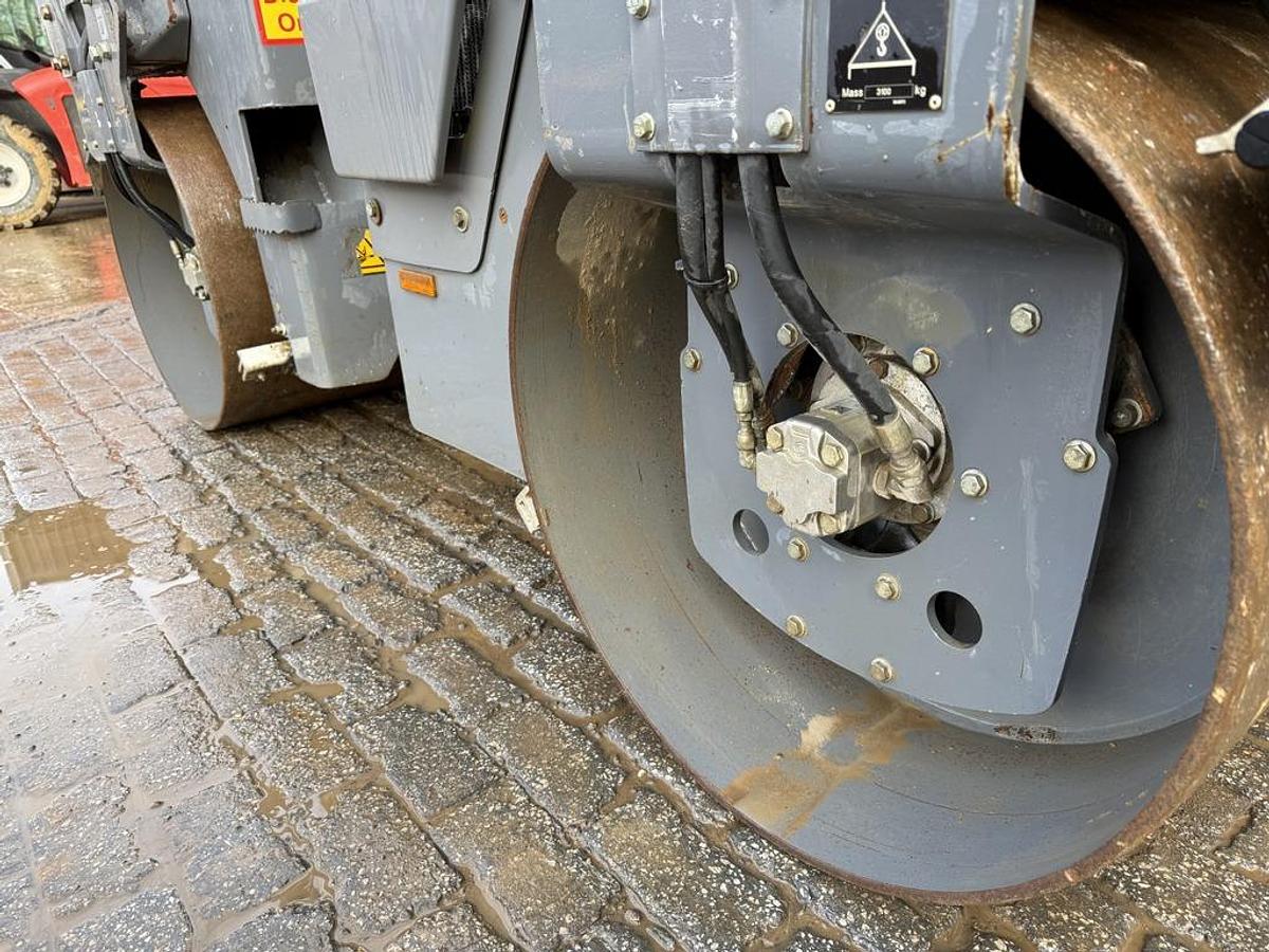 Used Dynapac CC1200 2.6t Roller